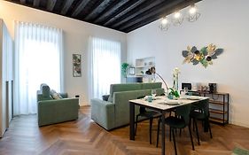 Casa Romano Suites